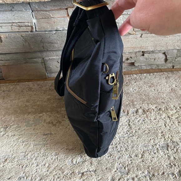 Travelon Anti Theft Signature 3 Compartment Crossbody Large Black Handbag Purse - Picture 4 of 14